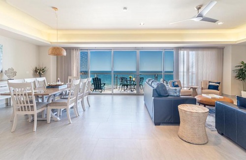 Bella Vista House | Modern Elegance Meets the Sea of Cortez at This Premier Destination