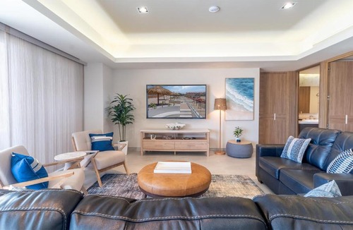 Bella Vista House | Modern Elegance Meets the Sea of Cortez at This Premier Destination