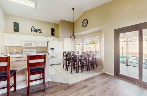 East Mesa House | Modern home w/private heated pool, backyard w/patio & BBQ grill