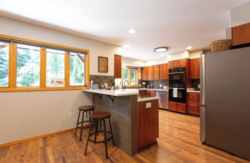 Missoula House | Modern home with hot tub/sauna on 7-acres along the infamous Blackfoot River