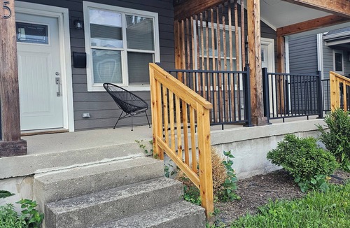 Kennedy King Condo | Modern Indianapolis Retreat 3BR/2.5BA Minutes to Hospitals & Downtown