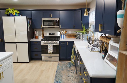 Chippewa Lake House | Modern Lake Side Retreat Big Drive Way Cozy Feel Pet Friendly