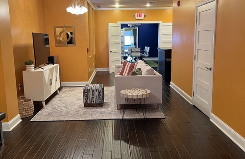 Parkersburg Apartment | Modern living conveniently located on Market Street in downtown Parkersburg