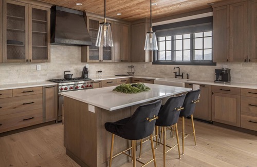 Big Sky House | Modern Mountain House w/Private Hot Tub