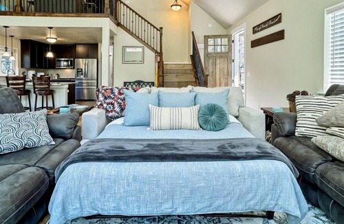 Tamarack Resort House | Modern Retreat Near Boulder Creek & Lake Cascade