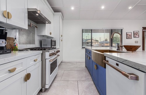 Village Grove House | Modern Retreat | Pool, Spa & Stylish Backyard