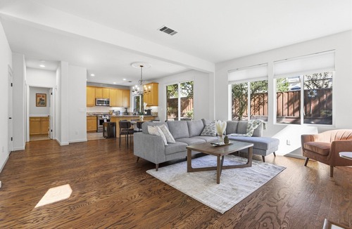 Dublin House | Modern Spacious 3 BD/2.5 BA - King Suite - Office
