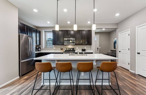 Stapleton House | Modern Spacious TownHome in Central Park
