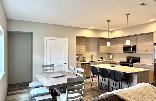 Greenacres House | Modern Spokane Valley Retreat Spacious Stylish Great for Families & Groups