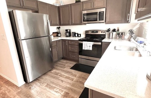 Spokane Valley Apartment | Modern & Stylish, King bed, WiFi