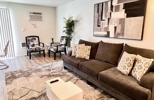 Spokane Valley Apartment | Modern & Stylish King bed WiFi