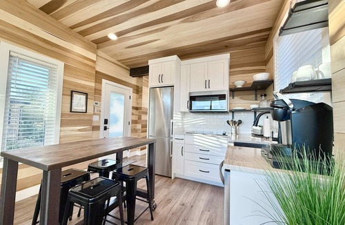 Escalante House | Modern Tiny Home Near Grand Staircase Utah