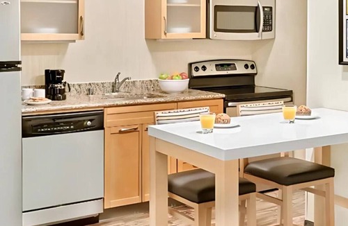 Sharonville Apartment | Modern Townhome Turnkey Extended Stay Flexible Lease