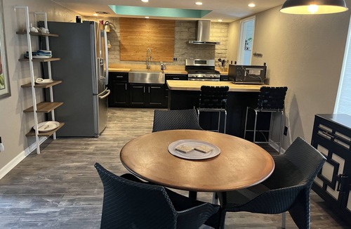 Saguaro Miraflores House | Modern Tucson Desert Home 3 BR 2 BA Pool close to all