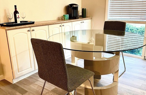 Fashion Square Condo | Modern, Upscale, Cozy, Friendly, and Safe Family size Townhome Great location,