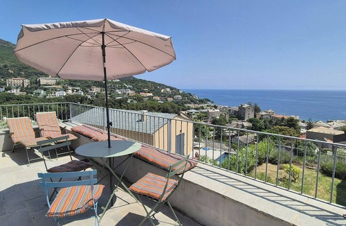 Mausoleo House | Modern villa with sea view in Erbalunga