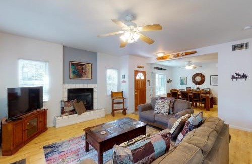 Bass Lake House | Moler Lake House