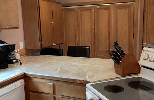 Florence Apartment | Montana Mountain Majesty BnB Discounts for longer stay NEW