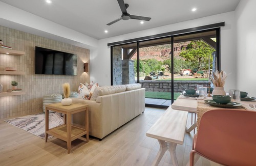 Zion National Park South Entrance Villa | Montclair Zion – Elegant 1 Bed 1 Bath Villa Patio