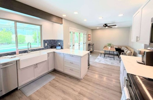 North Mountain House | Moon Valley Golf | Heated Pool, Sleeps 8, Firepit