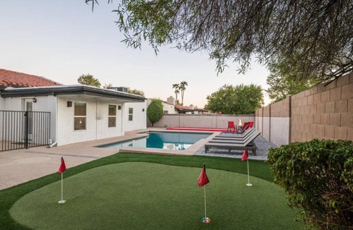 North Mountain House | Moon Valley Manor