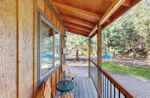 Woods Bay House | Moose and Bear