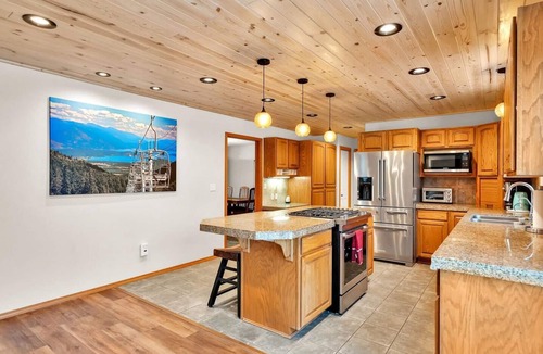 Ponder Point House | Moose Caboose