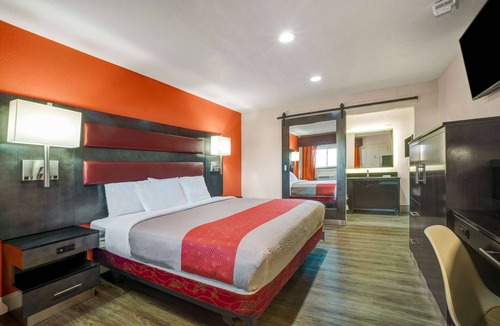 Bellville Hotel | Motel 6 Bellville, OH - Mid Ohio
