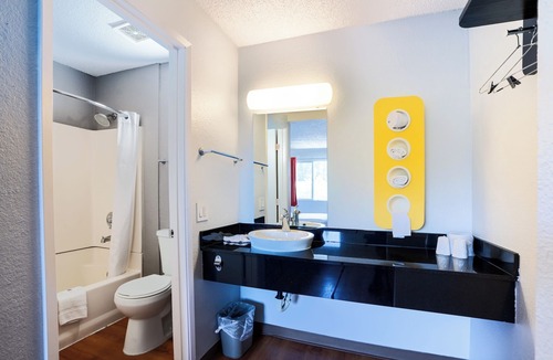 Pleasanton Hotel | Motel 6 Pleasanton, CA