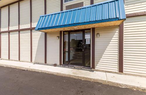 Perrysburg Hotel | Motel 6-Rossford, OH