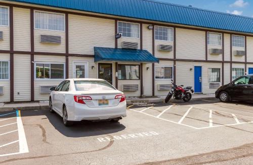 Perrysburg Hotel | Motel 6-Rossford, OH