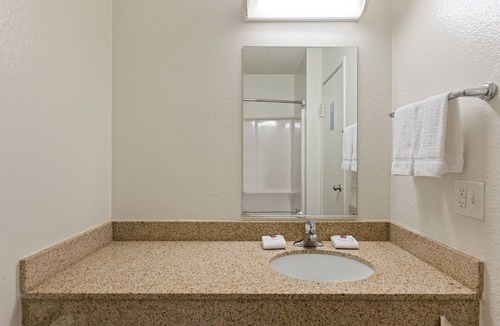 Tucson Hotel | Motel 6 Tucson, AZ - North