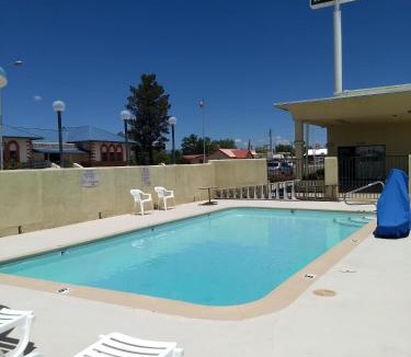 Willcox Hotel | Motel 8 Willcox