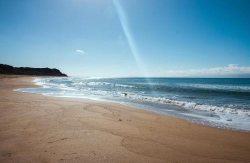 Eleios-Pronnoi Hotel | Mounda Beach Retreat