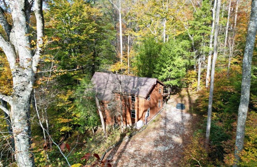 Denniston Cabin | Mountain Laurel-RRG | Hot Tub | Discounted Rates! | Private 12 Acres Next to the Gladie Visitor center off 715 surrounded by National Forest Land and The Best RRG Hiking Trails!