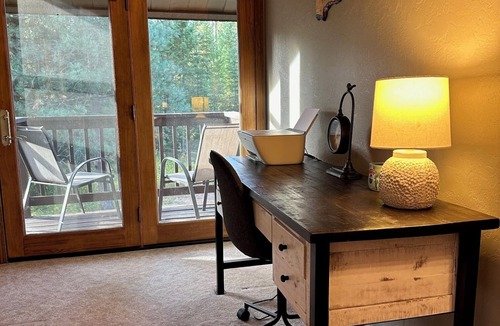 Martin City Cabin | Mountain Mama - Cozy Cabin Close to Glacier Park