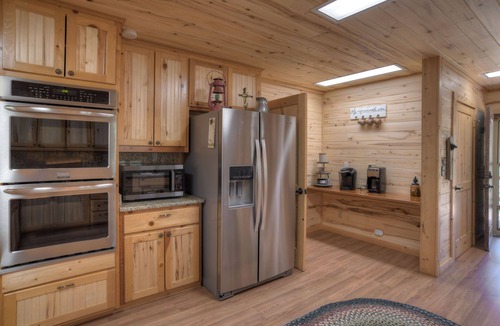 South Fork Cabin | Mountain Modern Cabin | Fenced Yard | Ping Pong