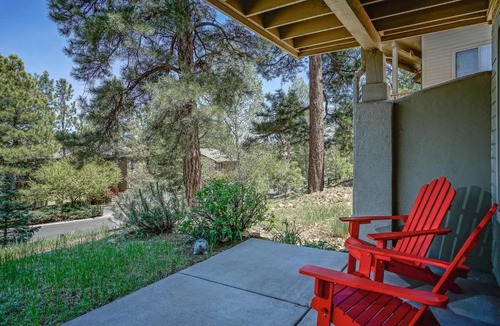 Flagstaff Villa | Mountain Oaks Retreat AC Spacious Flagstaff Townhome Golf Trails Nearby