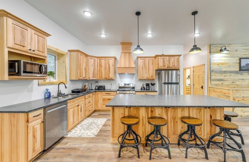Afton Apartment | Mountain Retreat By the River: Star Valley Getaway