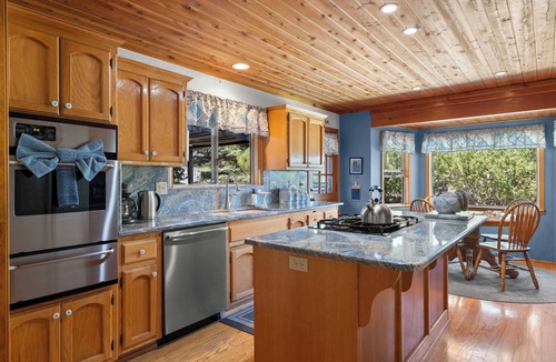 Peter Pan House | Mountain Retreat w/Firepit & Game Room