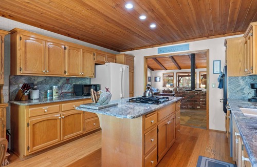 Peter Pan House | Mountain Retreat w/Firepit & Game Room
