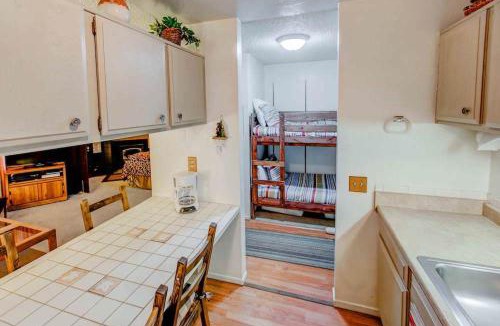 Mammoth Lakes House | Mountain Shadows #F02 - Near Shuttle & Shopping