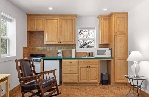 Red Lodge House | Mountain Treetop