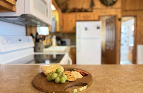 Island Park House | Mountain Views | Fire Pit | little bear cabin