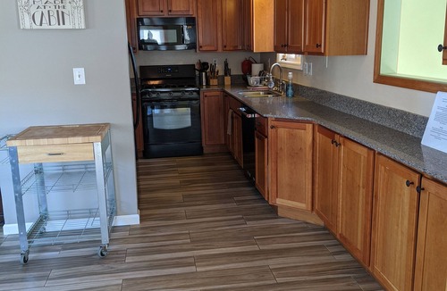 Flagstaff House | Mountain Views, Pro-clean, isolated, but close to town with fenced yard. Games