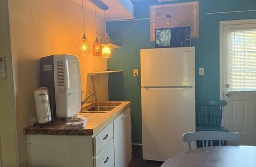 Harkers Island House | Mr. Bennie's Cafe 2 Bedroom Home by RedAwning