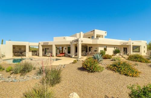 Oro Valley House | Mtn-View Oasis w/Pool, Spa & Gym in Oro Valley!
