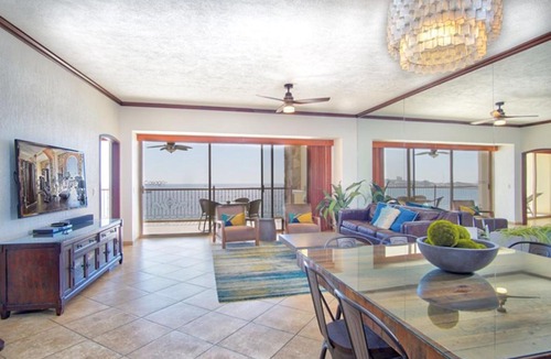 Bella Vista House | Must-See Paradise Gem Ocean Front Condo