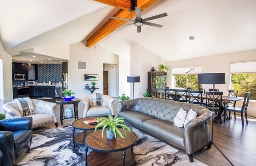 Oak Creek Villa | Myrinn–Red Rock Views | Deck, Hot Tub & Pool Table