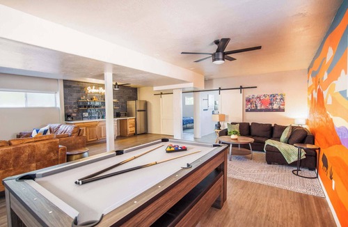 Oak Creek Villa | Myrinn–Red Rock Views | Deck, Hot Tub & Pool Table